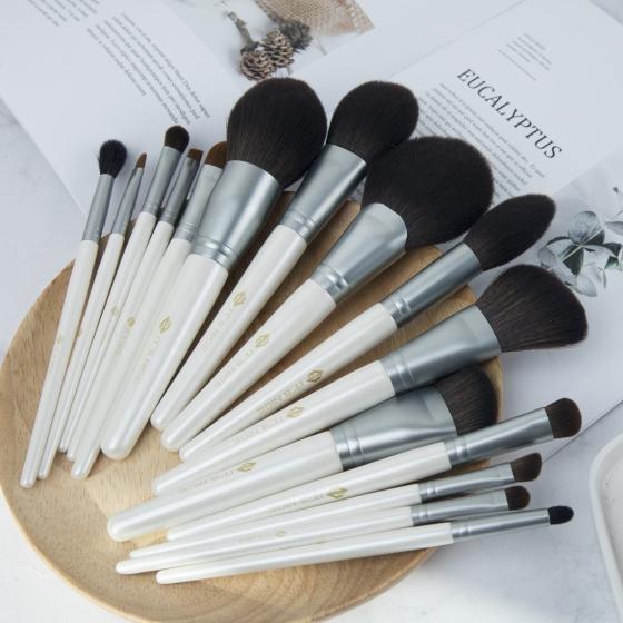 RTS Professional 15-Piece Pearl White Makeup Brush Set High Quality With Synthetic Hair Wood Handle For Powder Foundation Makeup