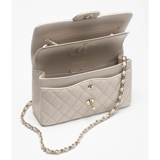 Fall/Winter 2024/25 Collection Small Classic Bag