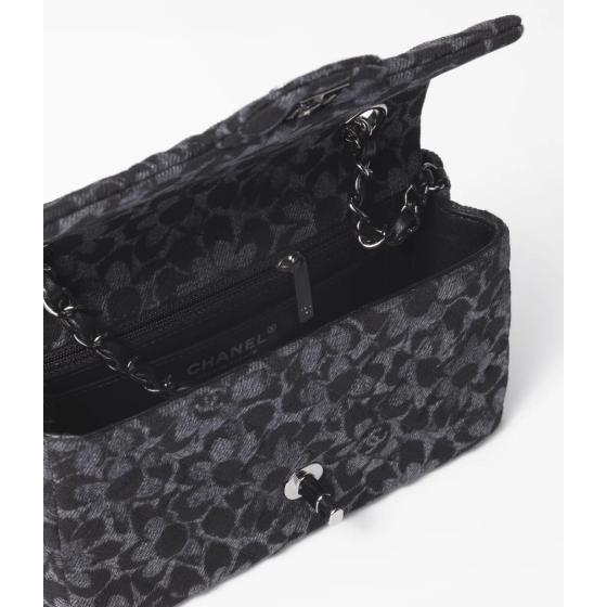 2024/25 Fall/Winter Preview Collection Mini Classic Handbags